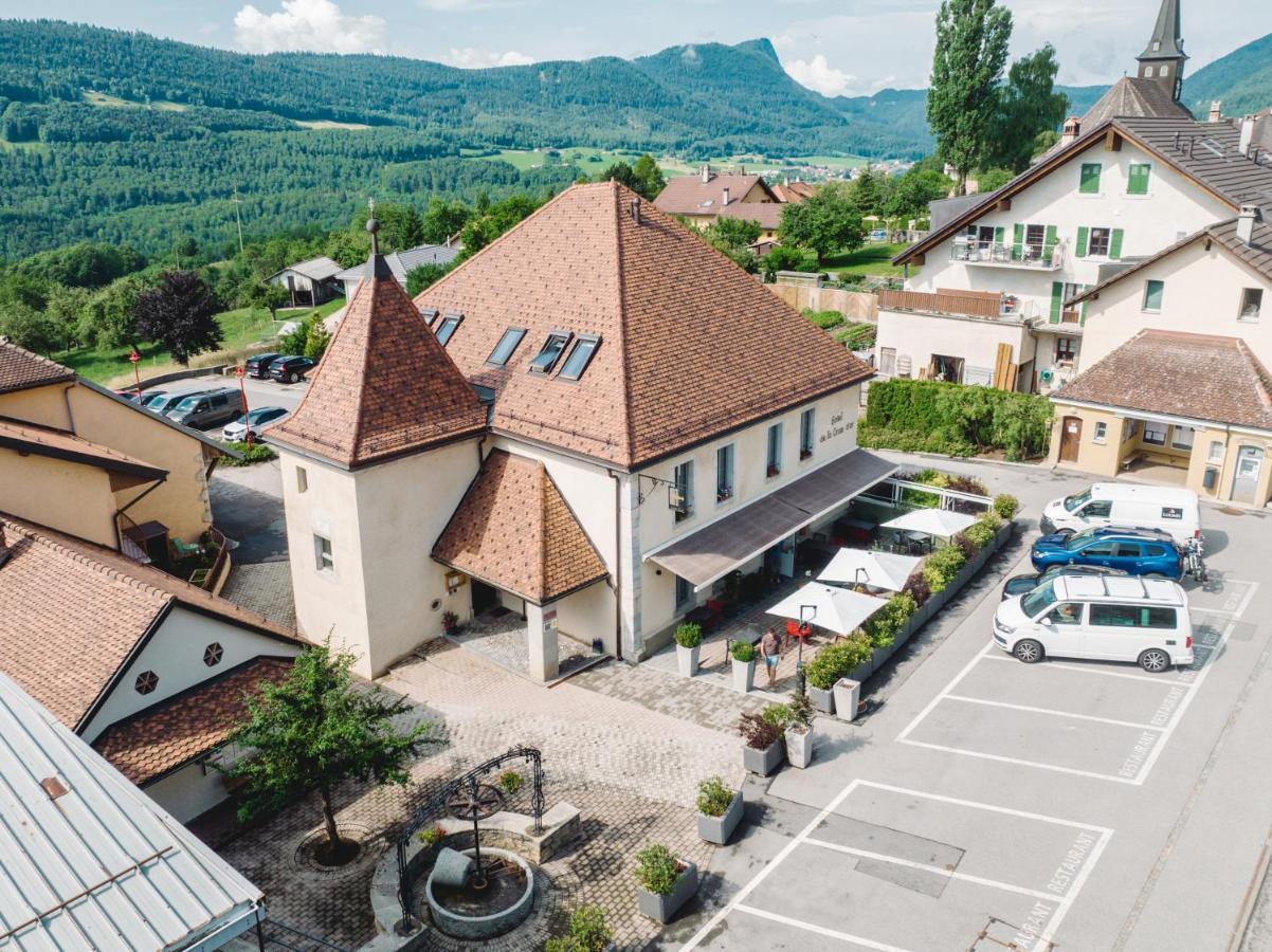 Hotel-Restaurant La Croix D'Or Ballaigues Exteriör bild